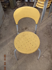 Продаю стулья пластмасса разных видов б/у