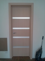 Установка межкомнатных дверей в Киеве.