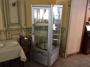 Продам кондитерскую холодильную витрину Tecfrigo Prisma 400 бу