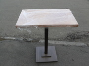 Б/у столы для кафе в идеальном состоянии на одной ноге.