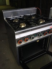 Газовая промышленная плита б/у с электродуховкой для кафе, ресторанов