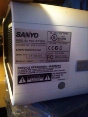 Мощный профессиональный проектор Sanyo PLC-XP100L