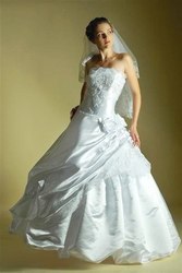 Распродажа свадебного салона,  свадебные платья от 500грн