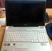Отличный ноутбук Toshiba Satellite L500D (настоящий японец
