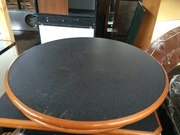 Продам круглые столы бу для кафе