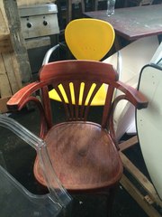 Продам ирландские стулья бу в отличном состоянии