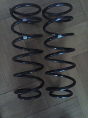 продам пружины нубира