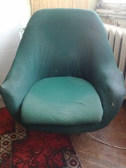 Кресло поворотное (2 шт) б/у срочно продам очень дешево.
