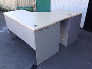 Стол с приставным элементом 