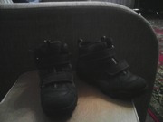 Продам детскую обувь бу. Хорошее состояние.на мальчика