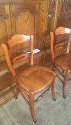 №01222.Стулья 2 штуки дубовые бу из Голландии.