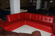 №01167.Диван угловой красный кожаный бу из Голландии.