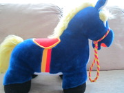 Продам большую мягкую игрушку Лошадку