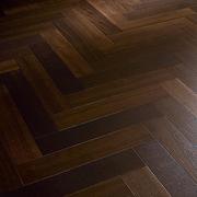 Паркет из массива ореха,  доска паркетная массивная из ореха (пропаренн