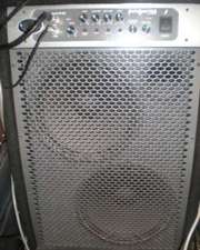 Басовый комбик Ampeg PBC-2210