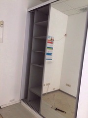 Шкаф с зеркалом