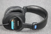 Продам наушники Sony MDR-7506