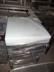 Колода для мяса бу,  при покупке морозильный ларь в подарок.