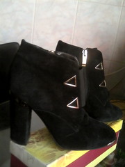 Женские ботинки