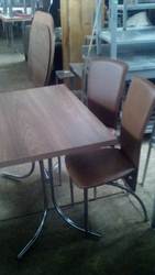 Стільці для кафе б/у коричеві