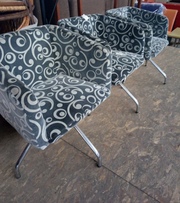 Распродажа стульев б/у,  лавок б/у,  кресел для кафе,  ресторана,  бара 