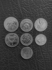 продам монеты болгарии глянц