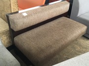 Диван деревянный б/у с низкой спинкой