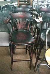 Стул барный б/у ирландский деревянный с подлокотником