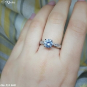 Серебряное кольцо с камнем