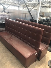 Диван б/у коричневый с высокой спинкой для кафе,  баров,  ресторанов