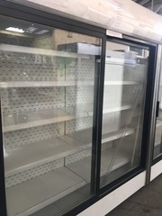 Продам бу профессиональный холодильный шкаф,  регал IGLOO 