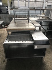 Продам бу стол из нержавеющей стали с карманом для бутылок