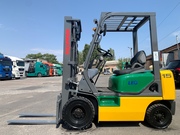 Вилковий автонавантажувач Komatsu з напрацюванням 1422 мотогодин