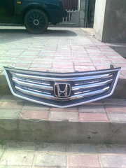 Продам решотку радиатора на Хонда Аккорд(Аccord) на 2008-2010г. Есть в