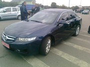 Продам фары на Хонда Аккорд(Accord) на 2006-2007г. ОТПРАВКА ПО УКРАИН