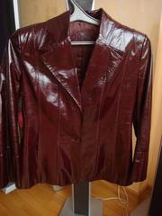 Продам новый стильный кожаный пиджак, цвет бордо, размер L-XL