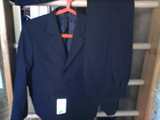 костюм школьный для мальчика р140-72-66 пиджак новый,  брюки б/у -идеал