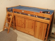 кровать - чердак, матрас, комод, полки