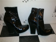 Продам! Женские лаковые ботинки!