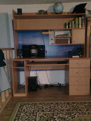 продаюм письменный стол в хорошем состоянии, не дорого. город киев