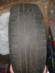 Продам б/у зимние шины 255/65 R17 Nokian 4 шт