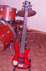 Rock bass by Warwick 5 strings!